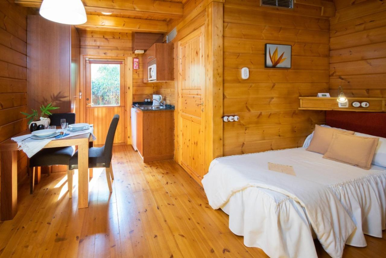 Hotel Somlom - Eco Friendly Montseny Sant Esteve De Palautordera ภายนอก รูปภาพ