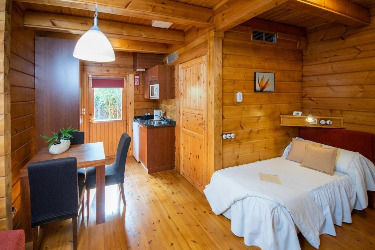 Hotel Somlom - Eco Friendly Montseny Sant Esteve De Palautordera ภายนอก รูปภาพ